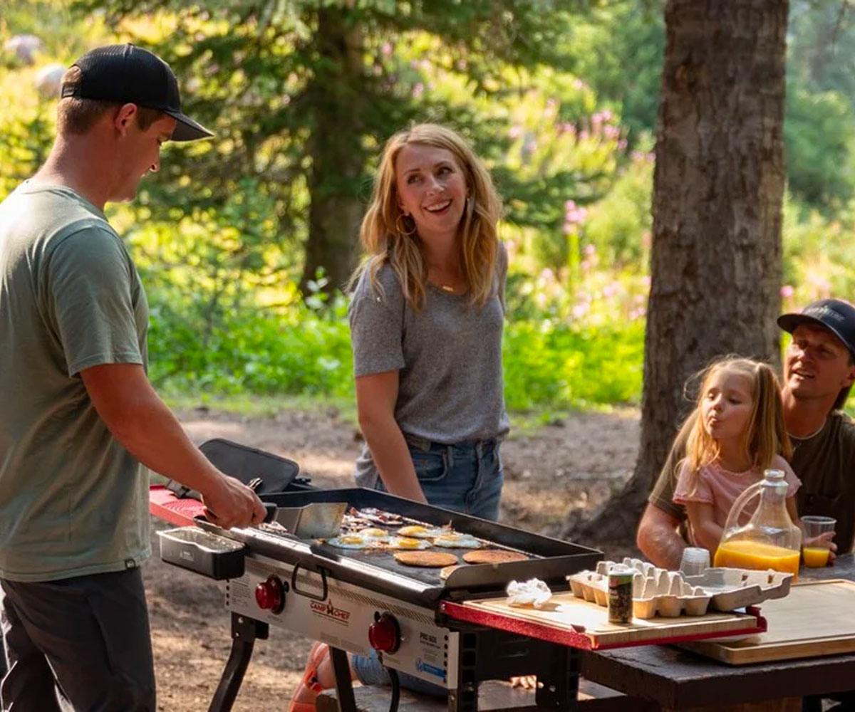 Using the Camp Chef Big Gas Grill as a Dutch oven table