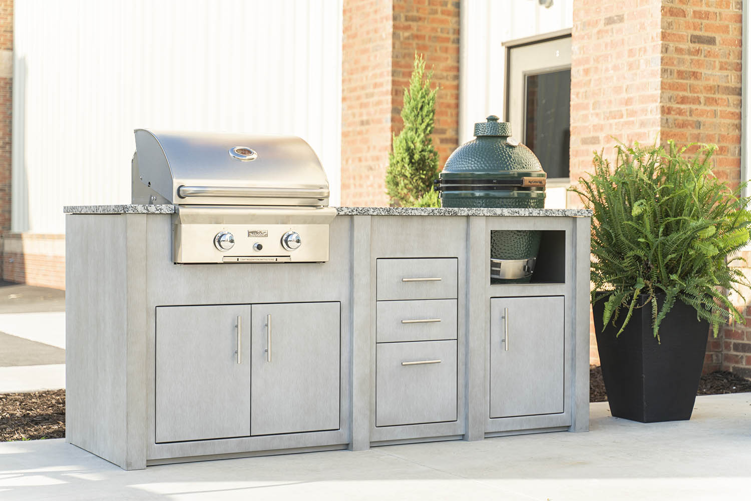 BrushedWhite Granite1