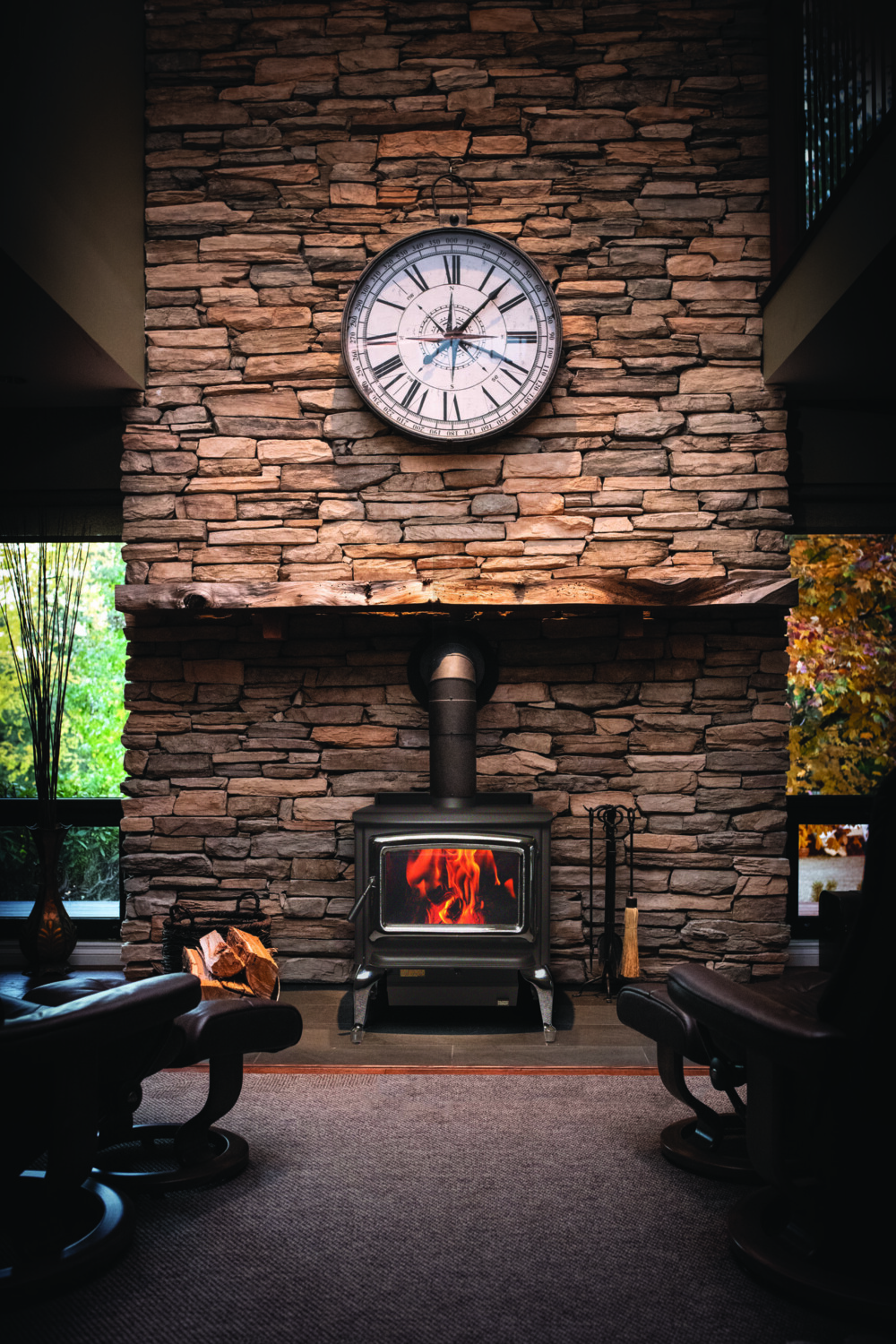 Summit room 2 scaled 1